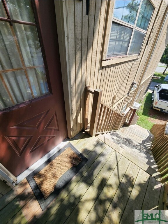 Building Photo - 8 Cedarwood Dr