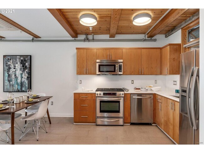 Foto del edificio - Urban Retreat in the Heart of Mississippi w/ Reserved Parking – 2bd/1.bath Upscale Condo