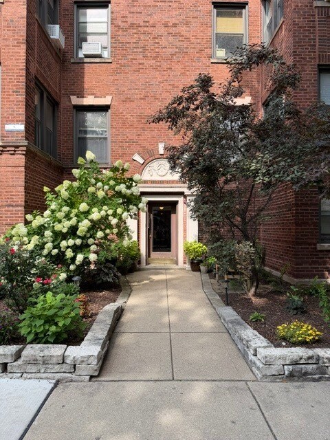 Foto del edificio - 4902 N Rockwell St