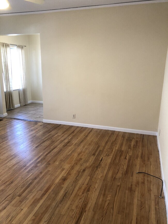 LIVING ROOM - 326 N Almont Dr