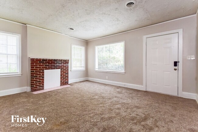 Foto del edificio - 1550 Mayflower Ave SW