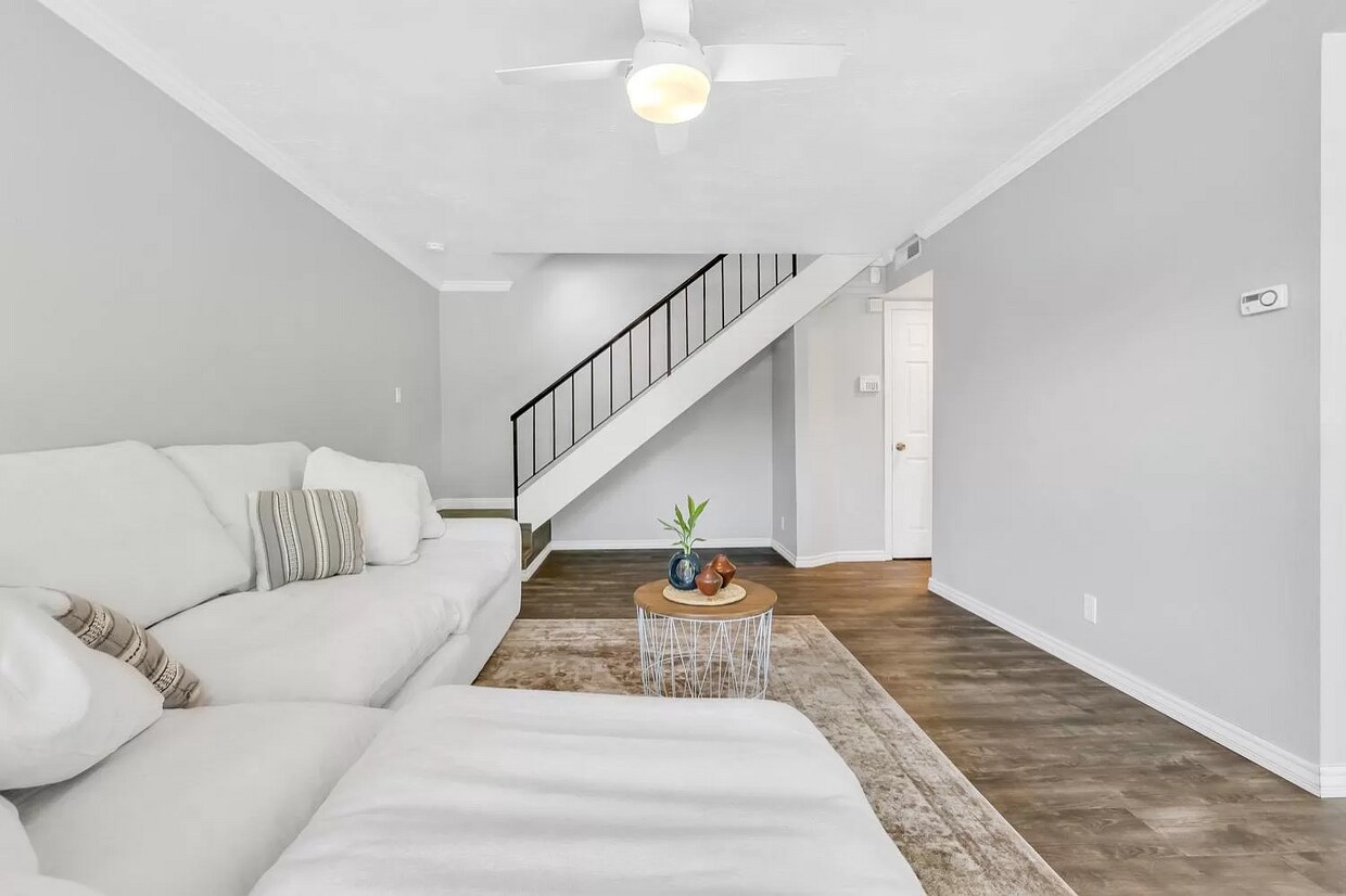 3597 Galena Dr Unit 2, Auburn, CA 95602 Condo for Rent in Auburn, CA