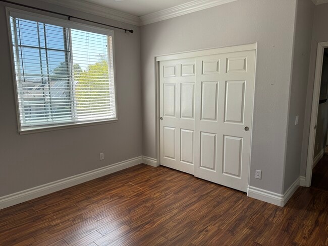 Building Photo - 484 Vista Creek Cir