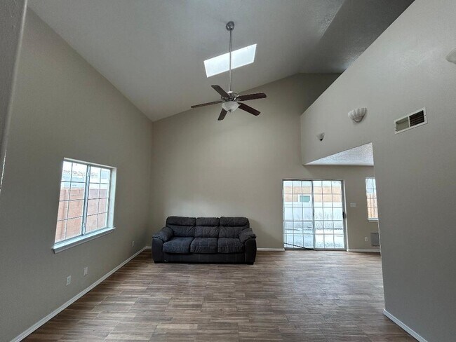 Foto del edificio - 6609 Saint Josephs Ave NW