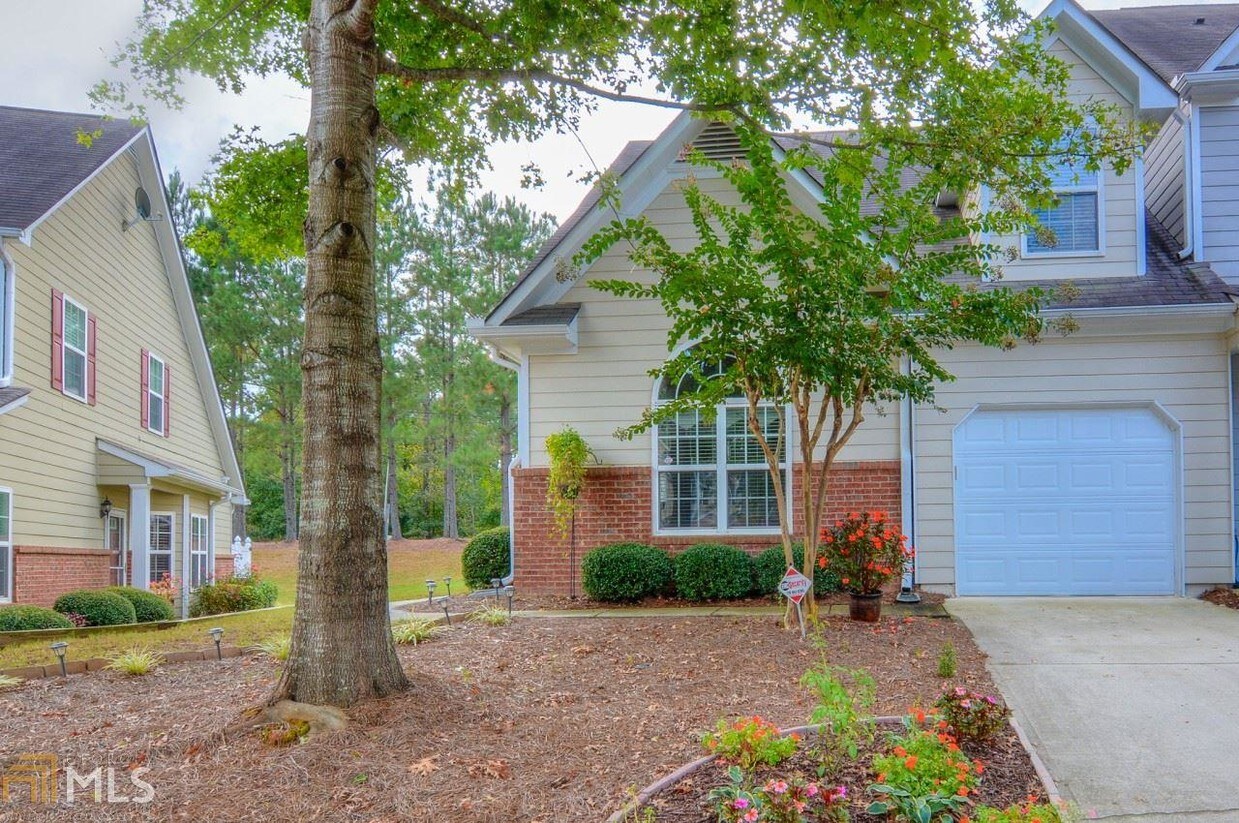 Primary Photo - 2348 Suwanee Pointe Dr