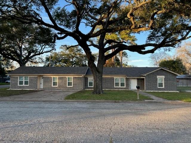 Foto principal - 2501 Maple St