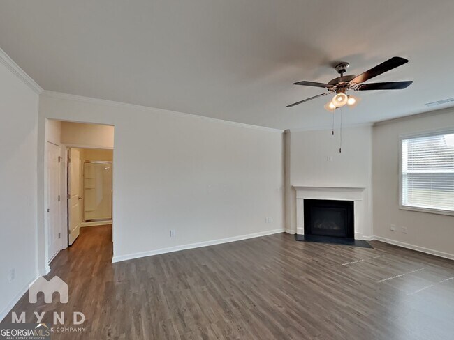 Foto del edificio - 4610 Bramblett Grove Pl