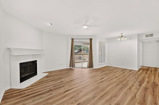 Building Photo - 2450 Wickersham Ln