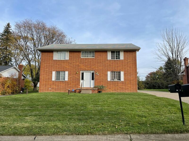 Foto principal - 3494 Ridgecliffe Dr
