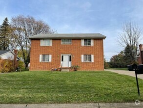 Building Photo - 3494 Ridgecliffe Dr