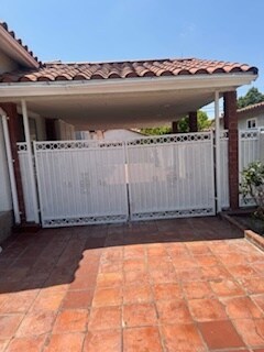 Foto del edificio - 10331 Newville Ave