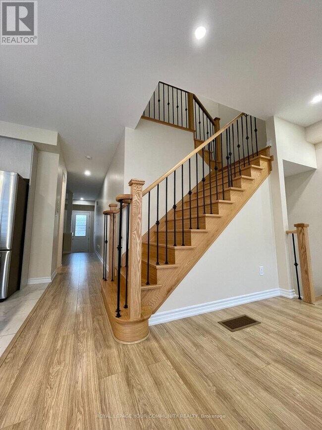 Building Photo - 29 Hickling Ln