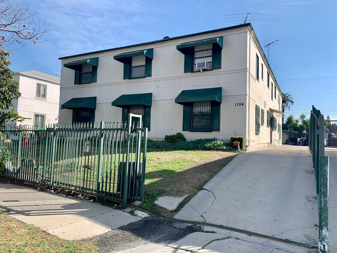 Foto principal - 1154 S Plymouth Blvd