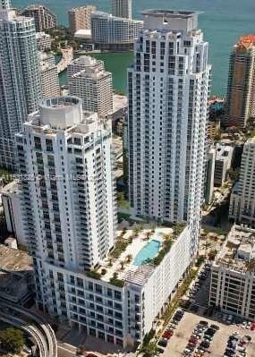 Building Photo - 1060 Brickell Ave