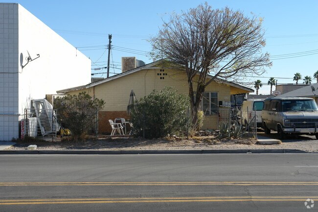 Building Photo - 1121 S Casino Center Blvd