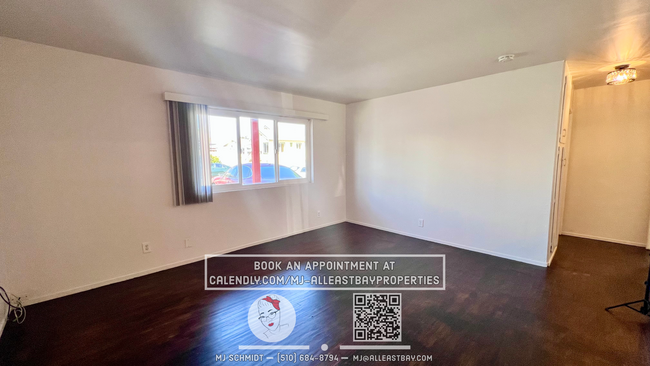 Building Photo - 2 bedroom in convenient location includes ...