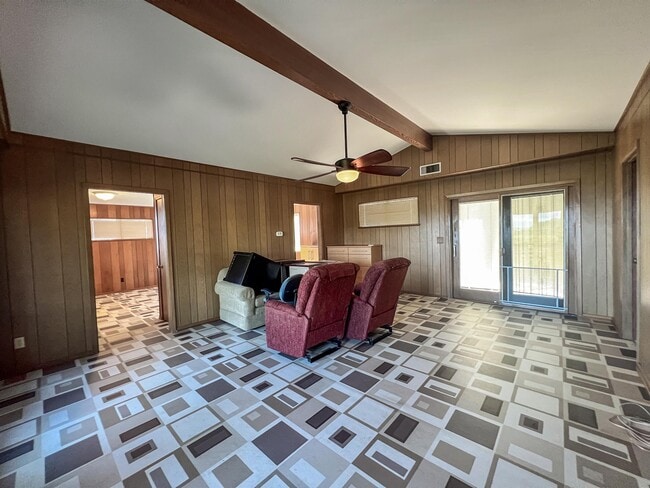 Building Photo - 1555 Arrowhead Dr