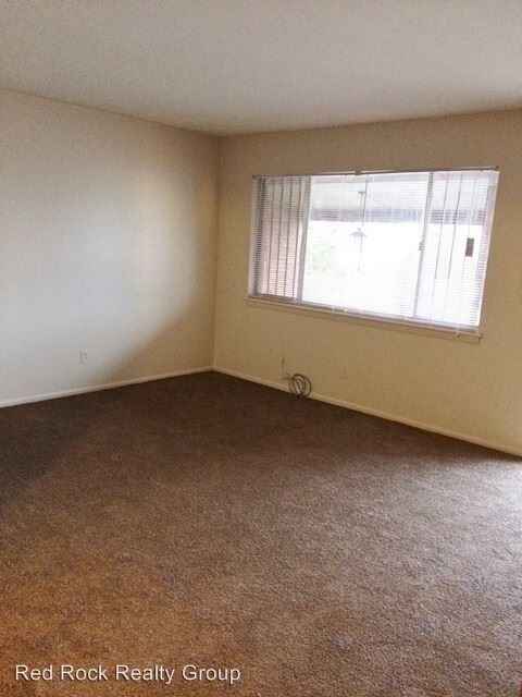 Building Photo - 2316 10th Ct S