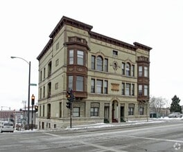 Building Photo - 1303 N Milwaukee St