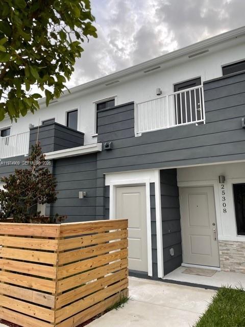 Building Photo - 25308 SW 135th Ave