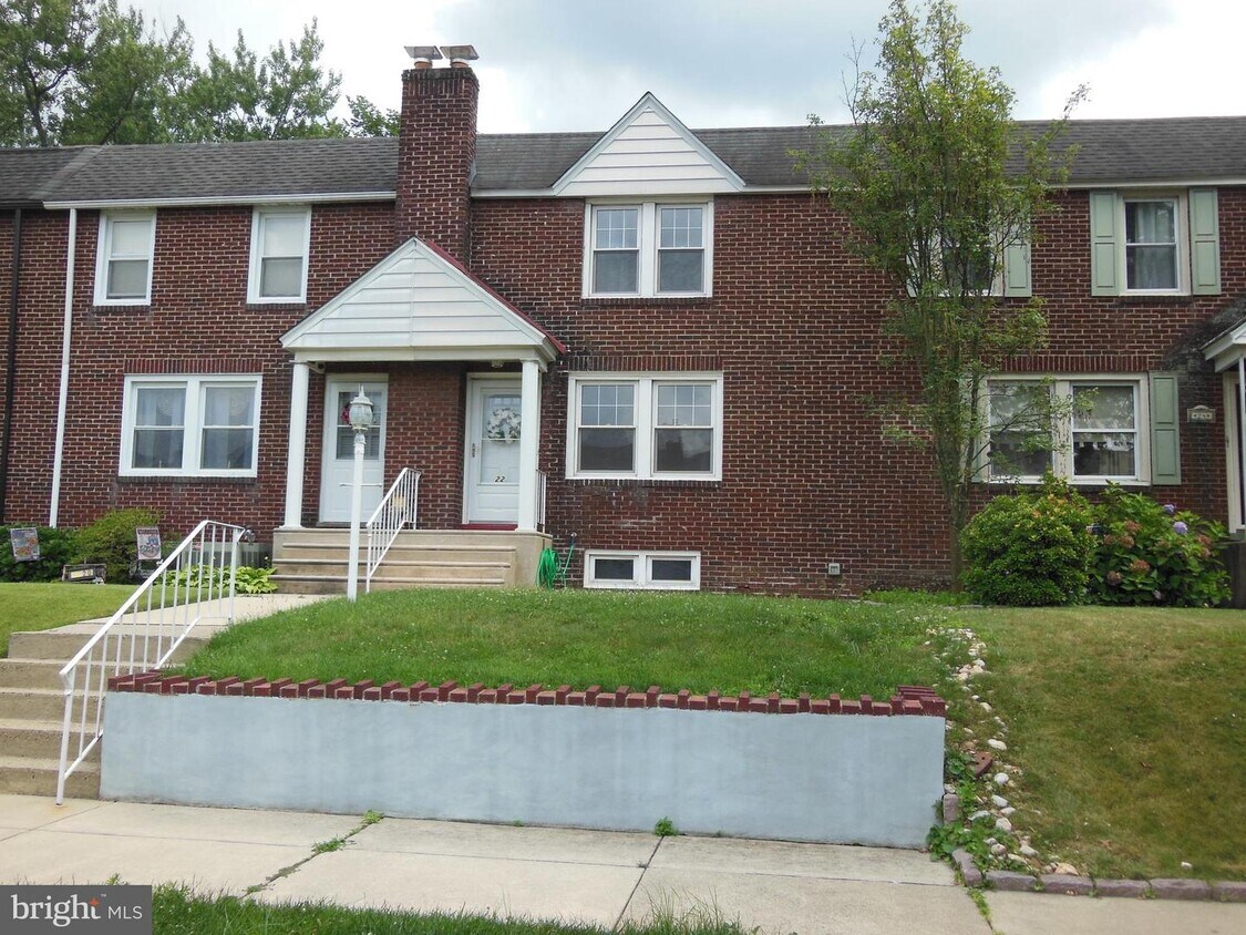 22 Dowling Ave, Audubon, NJ 08106 Townhome Rentals in Audubon NJ