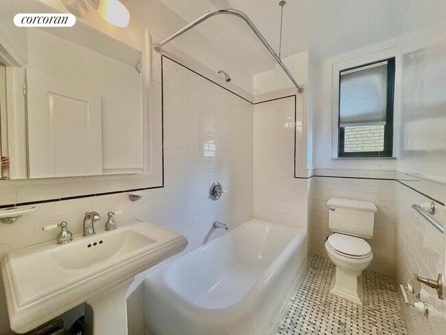 Foto del edificio - 210 E 68th St