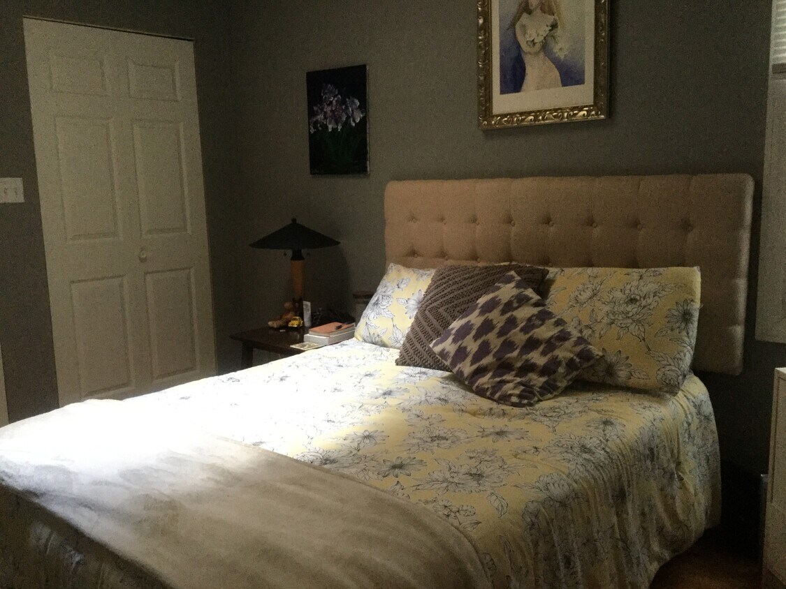 Foto principal - 1327 N Ashland Ave