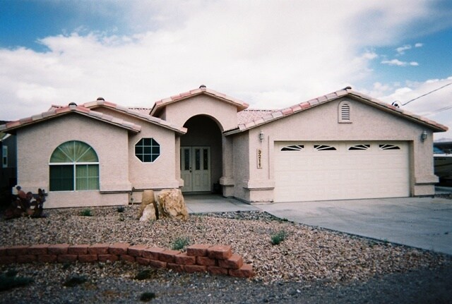 Primary Photo - 3211 Katherine Dr