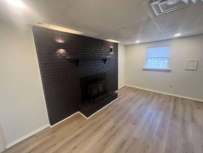 Foto del edificio - 4BR/1Ba house-Ready to make your new home!