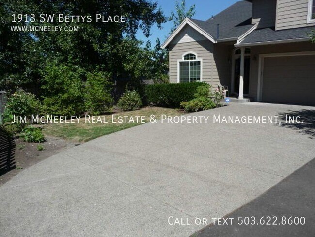 Foto del edificio - 1918 SW Betty's Pl