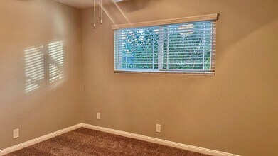 Interior Photo - Summer Crest Apartments