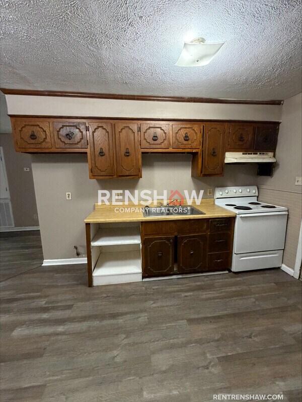 Foto del edificio - 181 Lealand Ln