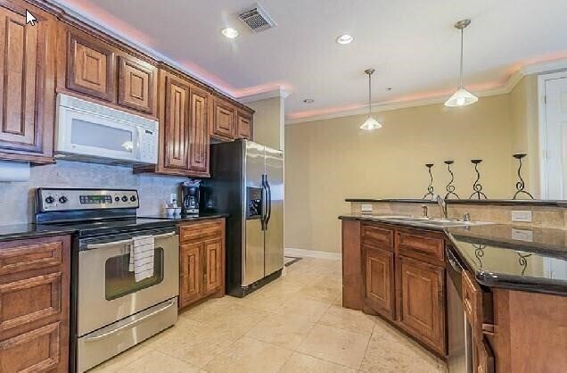 Foto del edificio - 7039 Kingston Cove Ln