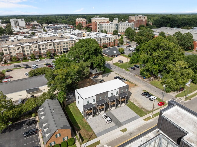 Photo - 9th + Forbes Luxury Student Living Apartments