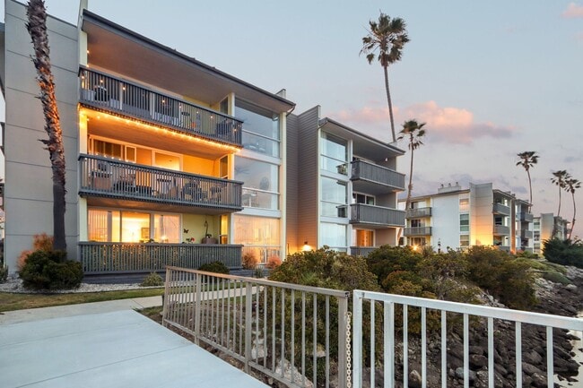 Building Photo - 4200 S Harbor Blvd