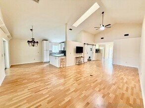 Building Photo - 6008 SE Walkers Cay Ct