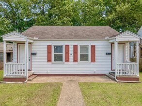 Building Photo - 1214 Spruce St