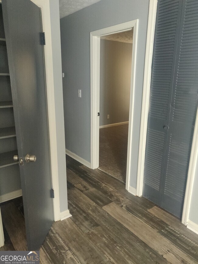 Building Photo - 2073 Marble Arch Dr