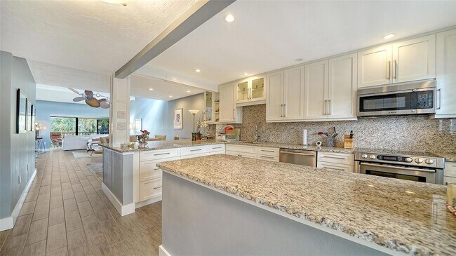 Building Photo - 1601 Pelican Point Dr