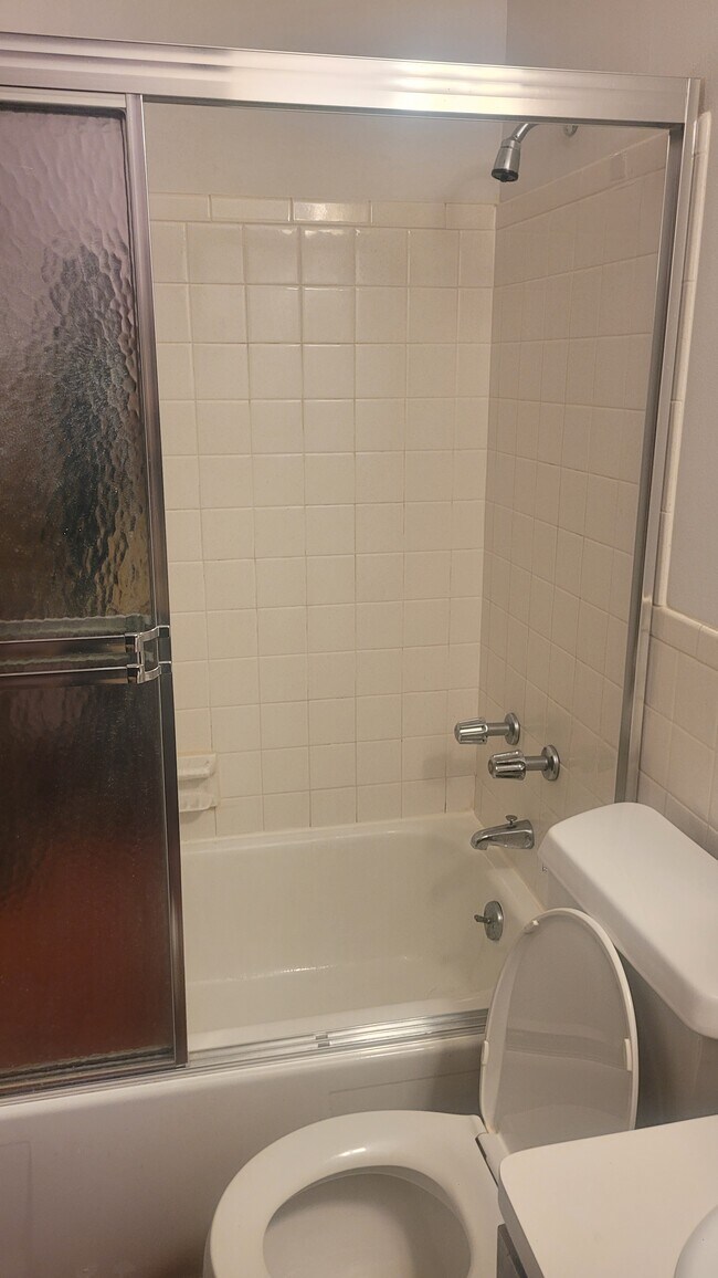 Bathroom - 2107 S 94th St