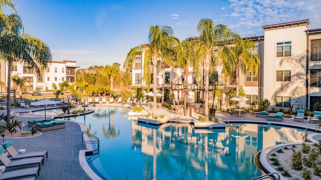 Building Photo - The Walton