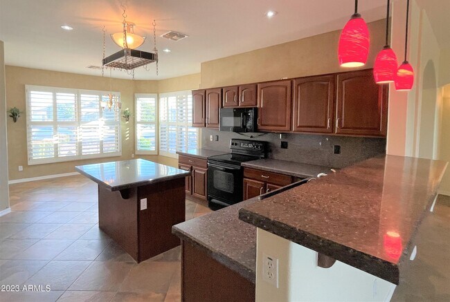 Building Photo - 3571 E Gleneagle Pl