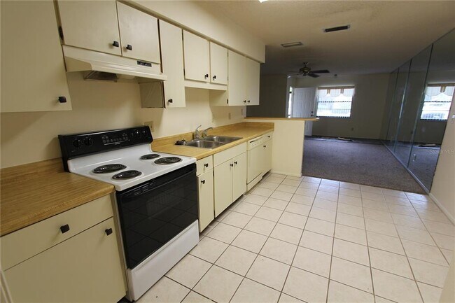 Foto del edificio - 4161 66th St Cir W