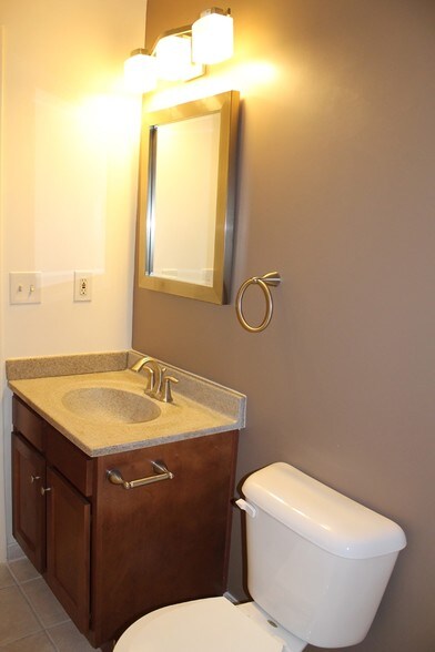 Bathroom Lighting Fixtures Louisville Ky st. francis apartments rentals - louisville, ky | apartments Bathroom Lighting Fixtures Louisville Ky st. francis apartments rentals - louisville, ky | apartments
