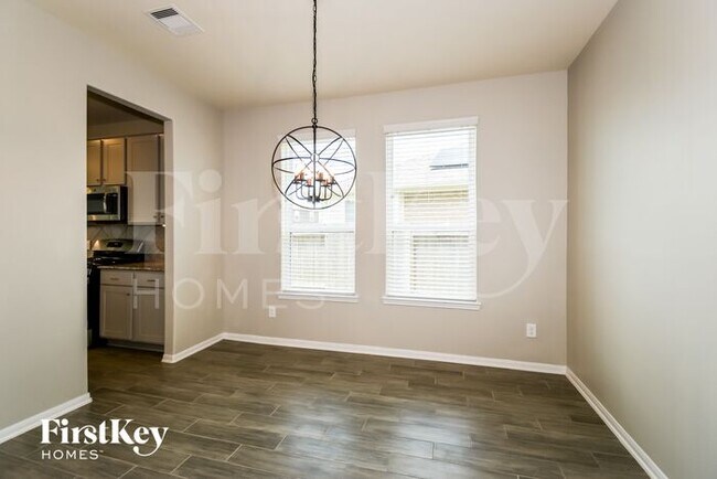 Foto del edificio - 32711 Oak Heights Ln