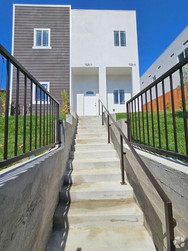 Building Photo - 1526 N Herbert Ave