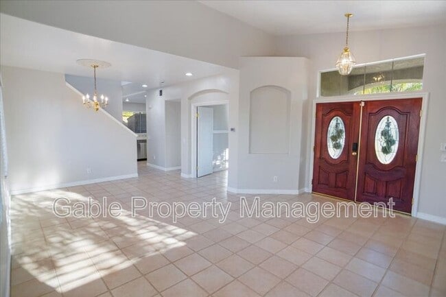 Foto del edificio - 19613 Monarch Ridge Dr