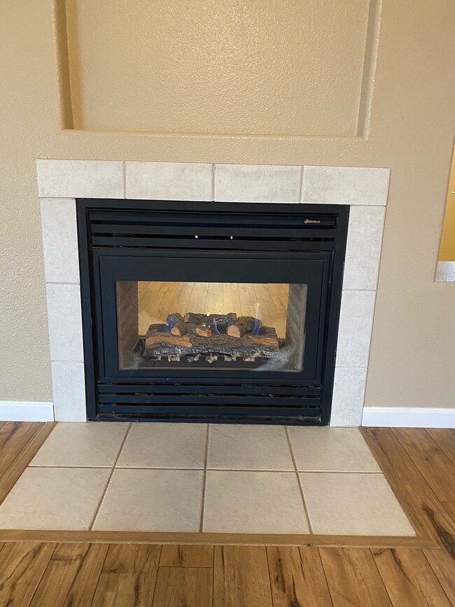 Double Sided Fireplace - 1021 Golf Ave