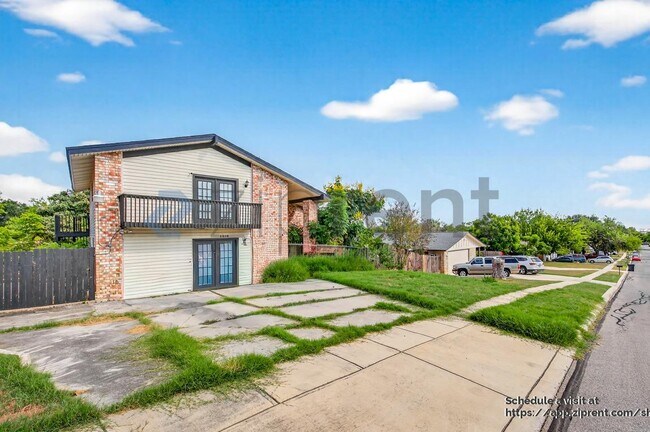 Building Photo - 1218 Billings Dr