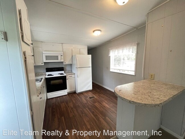 Building Photo - 2 br, 2 bath House - 120 1st St unit A